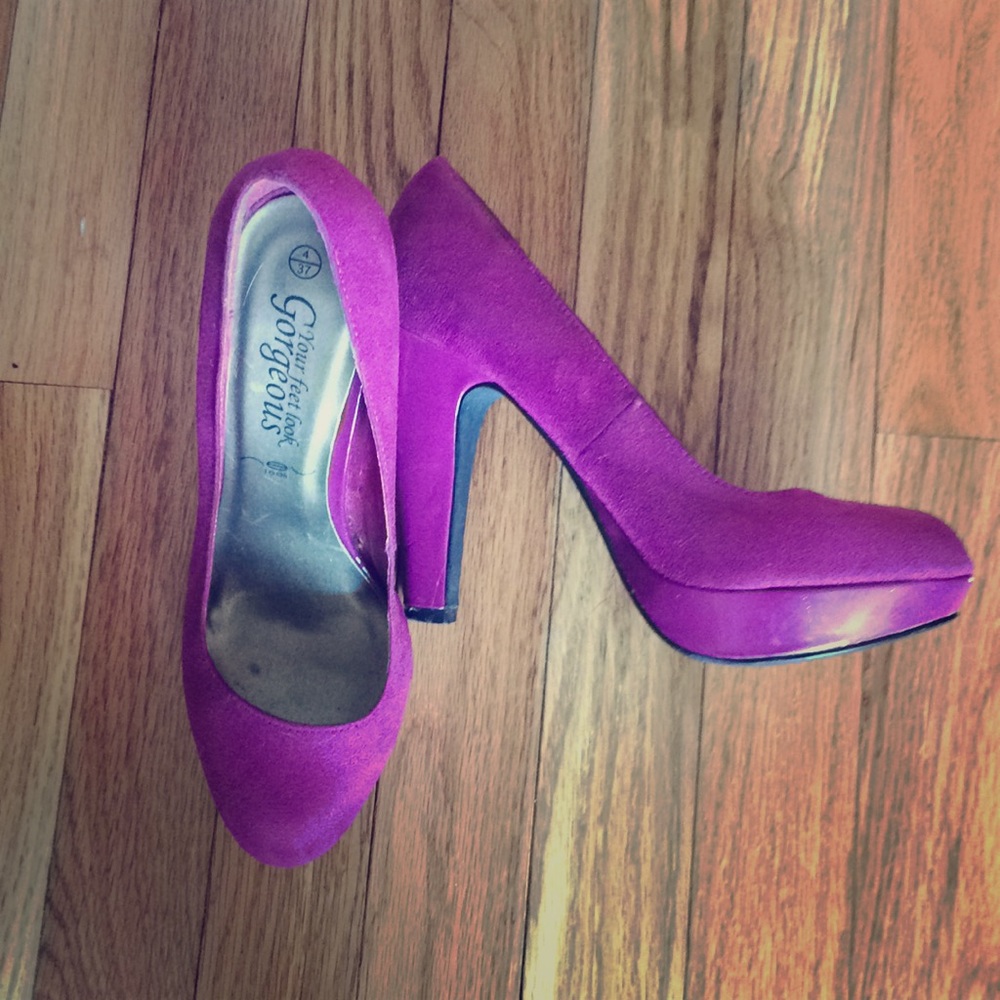 Pink suave platform heels